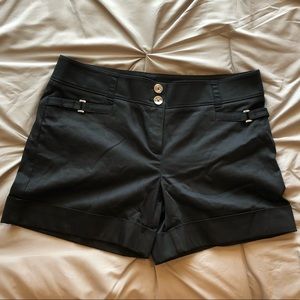 🏠Dress Shorts WHBM🖤